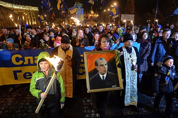 Marcha en Kiev el 1 de enero de 2014, día del 105º aniversario del nacimiento de Stepan Bandera.