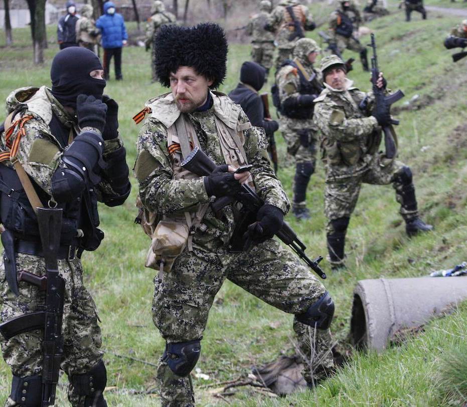 Cosacos rusos en Slavyansk, abril 2014.