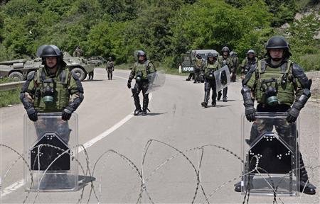 2012-06-01T115602Z_1_CBRE8500X5L00_RTROPTP_2_INTERNATIONAL-US-KOSOVO-SERBS