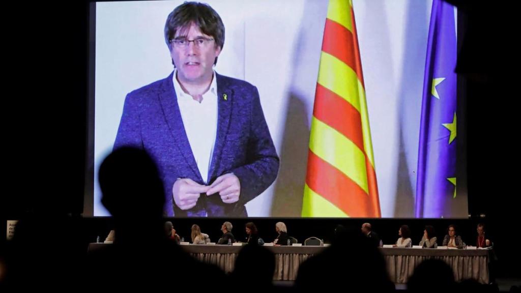 Puigdemont, el Kremlin y una cortina de&nbsp;humo